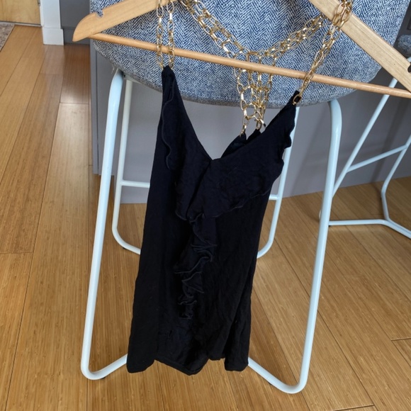 Black tank with chain sleeves - Picture 5 of 6